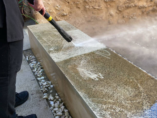 Best Sidewalk Pressure Washing  in Coburg, OR