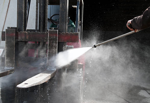 Best Commercial Building Pressure Washing  in Coburg, OR